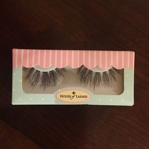 House of lashes in Bambi